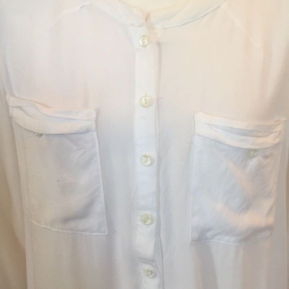 Cupio White Blouse in Medium - Picture 3 of 12